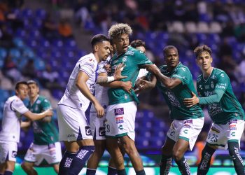 Sobresale Jhonder Cádiz, pero León no le puede ganar a Puebla