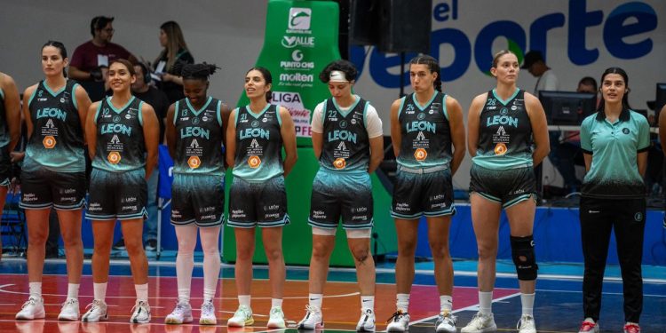 Cumple Abejas de León Femenil nueva temporada para el olvido