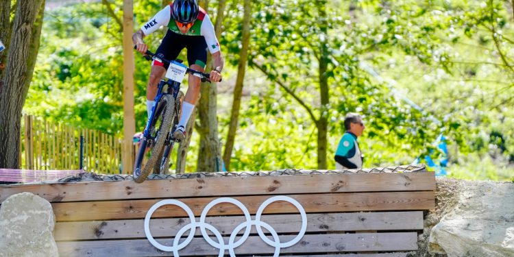 Adair Prieto finaliza cerca del top 20 en ciclismo de montaña en París 2024