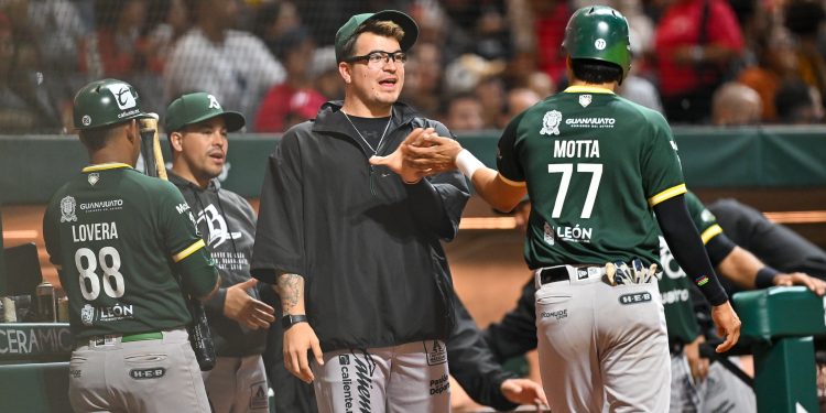 Sufre Bravos de León dolorosa barrida en casa de Diablos Rojos