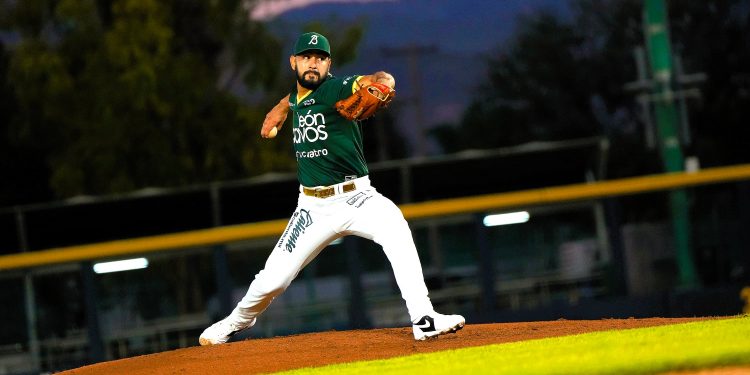 Emocionante Duelo en el Estadio Domingo Santana: Conspiradores Vencen a los Bravos