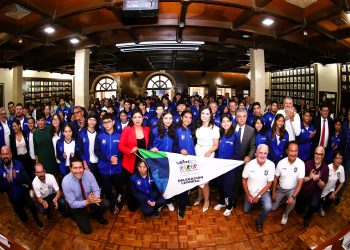 Abanderan a deportistas participantes en ‘The International Children’s Games’