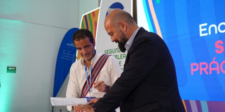 León y Cali firman convenio de colaboración en favor del deporte