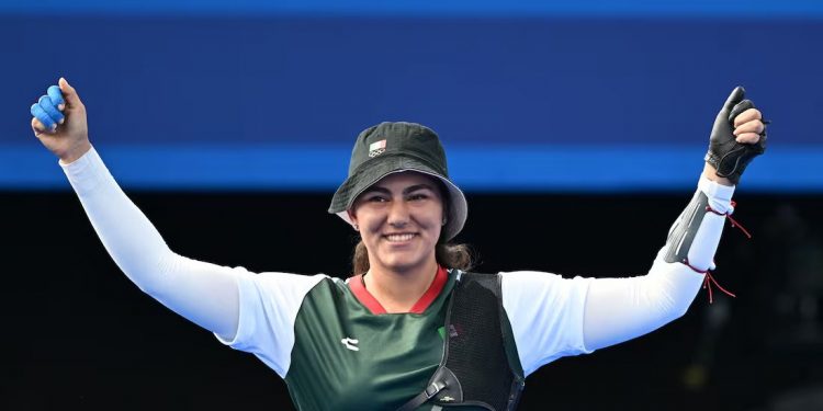 Se despide Alejandra Valencia de París 2024 como multimedallista