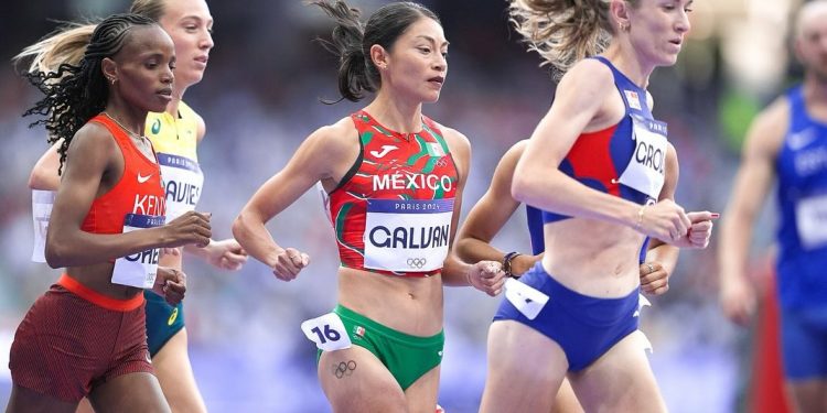 Laura Galván obtiene su mejor marca de temporada, pero no le alcanza para la final en París 2024