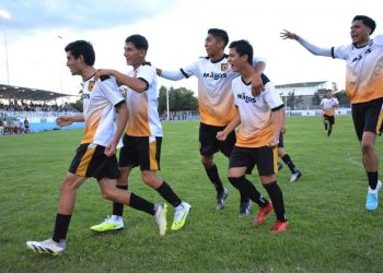 Arranca Copa Magos con victorias de Magos y Santa Ana del Conde