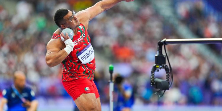 Uziel Muñoz cierra en octavo lugar en el impulso de bala de París 2024