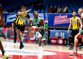 Abejas de León le pega al líder Fuerza Regia en Irapuato y liga triunfos