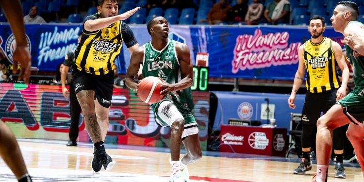 Abejas de León le pega al líder Fuerza Regia en Irapuato y liga triunfos