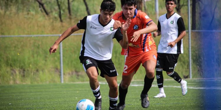 Atlético Leonés se mantiene como líder del Grupo 12 de la Liga TDP