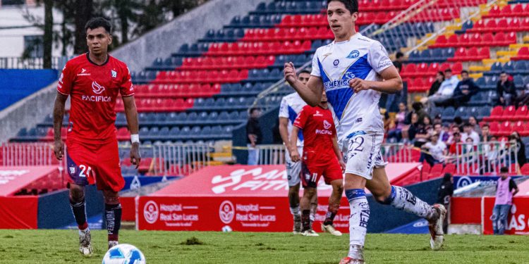 Celaya pierde el invicto en su visita a Tepatitlán