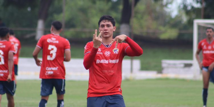 Irapuato se impone en Colima y es líder de grupo