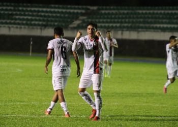 Irapuato sigue con paso perfecto y como líder en la Liga Premier