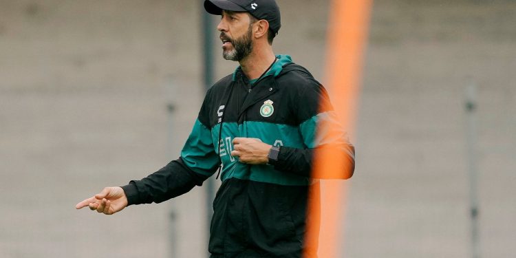 ¡Se acabó! Jorge Bava es destituido como técnico del Club León