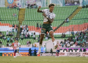 Deja León atrás racha de 11 sin ganar al vencer al Atlético de San Luis