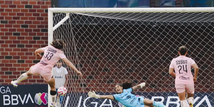 León Femenil se aleja de la calificación tras derrota ante Querétaro