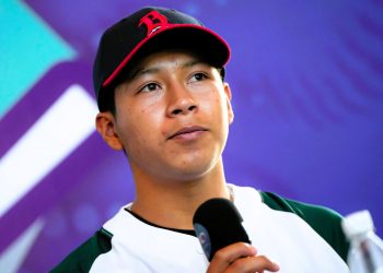 Bryan Lara, joven promesa guanajuatense, firma con los Dodgers de Los Ángeles