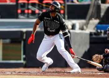 Desde Tijuana, llega Aderlin Rodríguez a Bravos de León