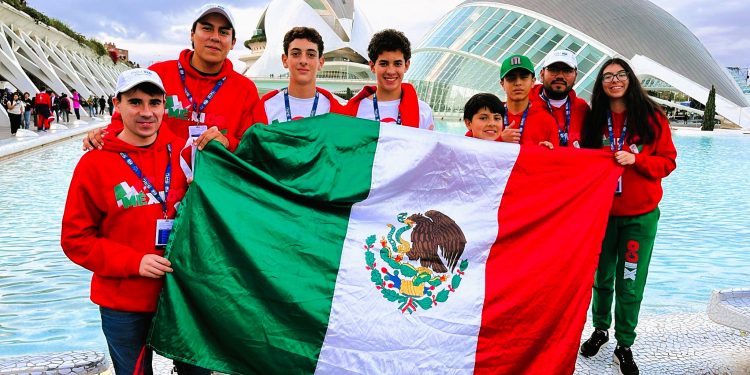 Alejandro Mauro debuta en los FIA Motorsport Games 2024 representando a México