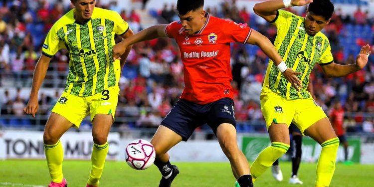 Los Aguacateros de Peribán le sacan el empate al Irapuato en tiempo de compensación