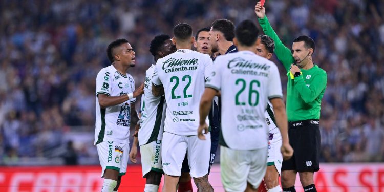 León se despide de un funesto Apertura 2024 con derrota ante Rayados