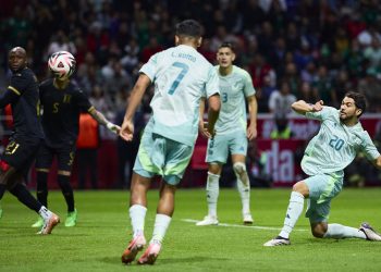 México se salva del fracaso con goleada a Honduras y avanza en la Nations League