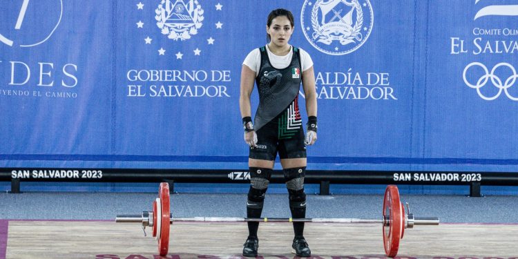 Andrea de la Herrán representa a Guanajuato en el Campeonato Mundial de Halterofilia