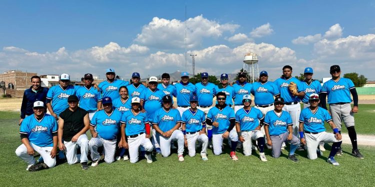 Silao domina y avanza a playoffs en el Torneo Estatal de Béisbol