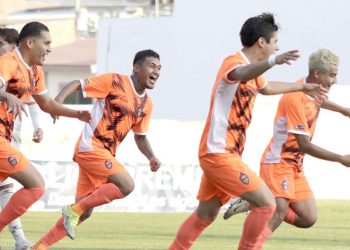Toma ventaja Club Calor en casa ante FC Santiago
