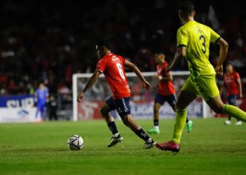 Irapuato y Aguacateros dejan en suspenso la final de la Liga Premier