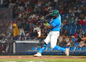 Sandber Pimentel está de vuelta con los Bravos de León para 2025