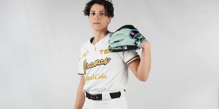 Presenta Bravas de León sus nuevas equipaciones para la LMS 2025