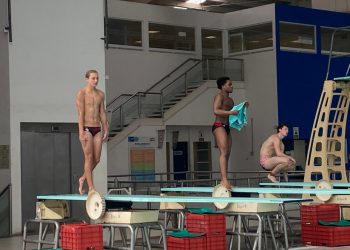 Selección de clavados de Canadá se prepara en Centro Acuático de León 1