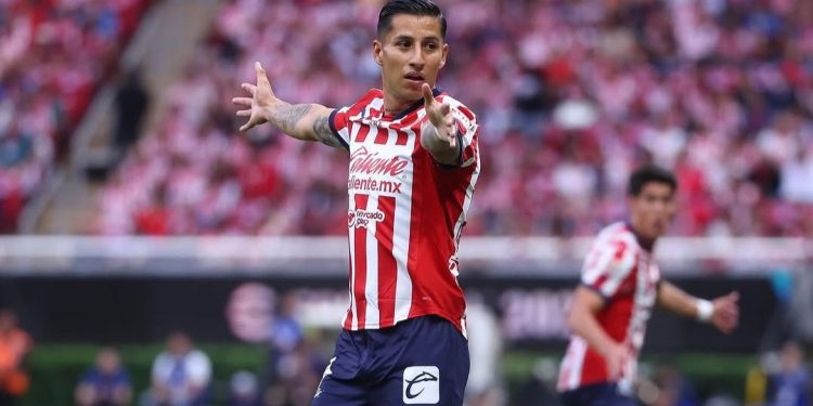 Carlos Cisneros, el primer refuerzo del Club León para el Clausura 2025