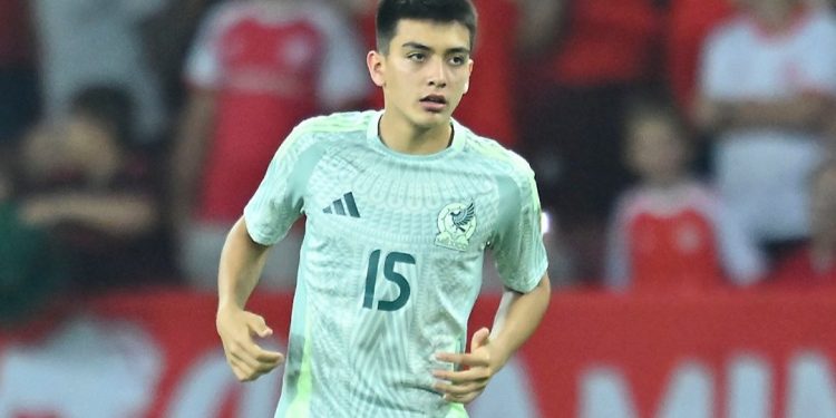 Gilberto Mora, el debut más joven en la selección mexicana