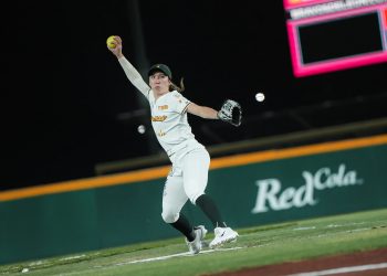 Debutan Bravas de León con victoria sobre Naranjeros en el inicio de la LMS 2025