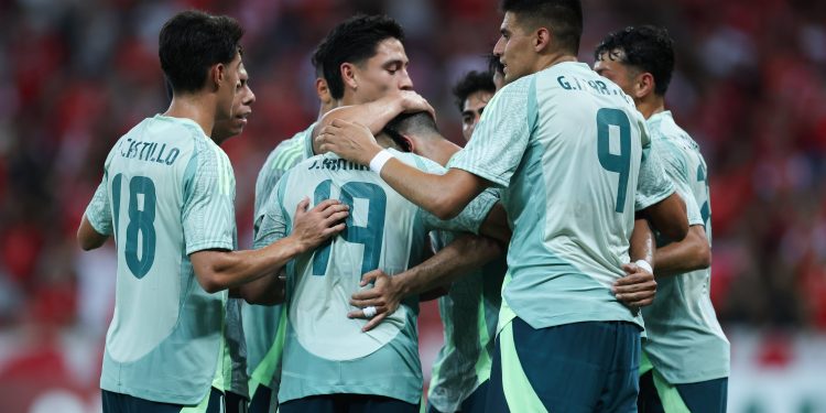 México derrota al Internacional en el primer juego de su gira por Sudamérica