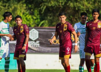 Petroleros de Salamanca sufre su segunda derrota en fila de cancha de Zacatepec