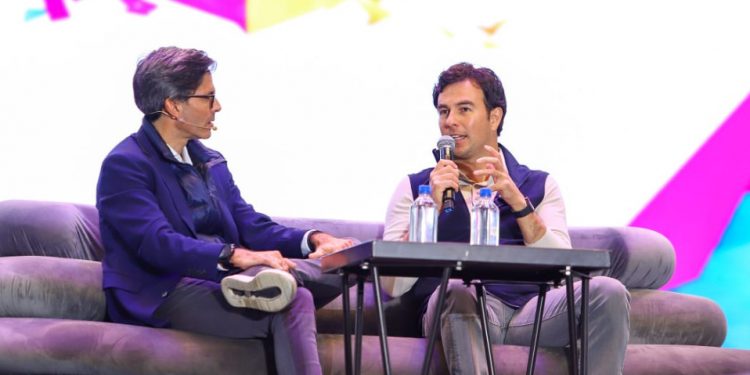 De niño futbolista a ícono de la F1: ‘Checo’ Pérez inspira a soñar en grande en la Feria de León