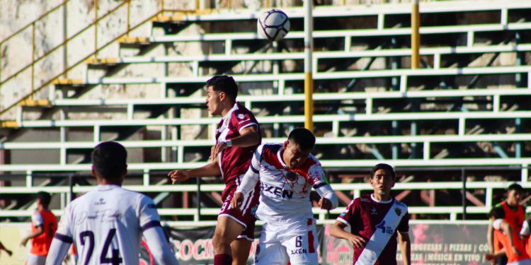 Petroleros de Salamanca Suma Nueva Derrota en Casa ante Halcones FC