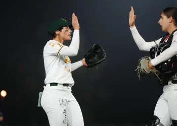 Bravas de León expone su invicto en casa de Diablos Rojos