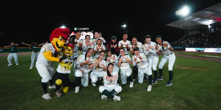 Bravas de León barre a Diablos Rojos y se les acerca al liderato