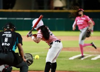 Dividen serie Bravas de León y Olmecas en el Centenario de Tabasco