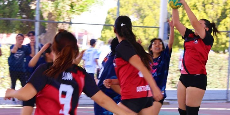 Jóvenes talentos de handball compiten por un lugar en los Nacionales CONADE 2025