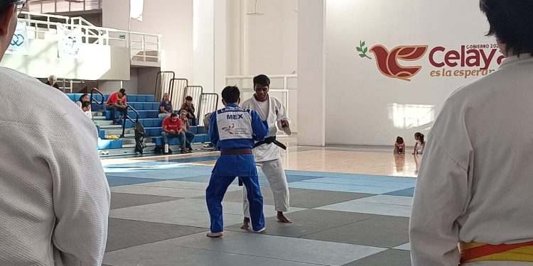 Prisca Awiti recibe el Premio Municipal del Deporte 2024 en Celaya