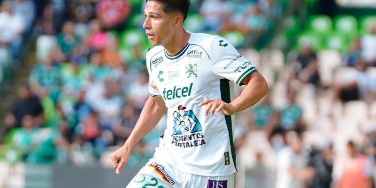 Club León por el título: Salvador Reyes