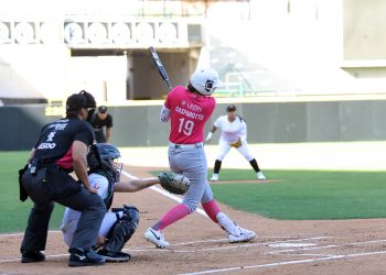 Bravas de León cierra fase regular con derrota ante Naranjeras