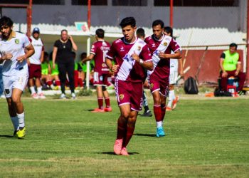 Petroleros de Salamanca cae en casa ante Caimanes de Colima