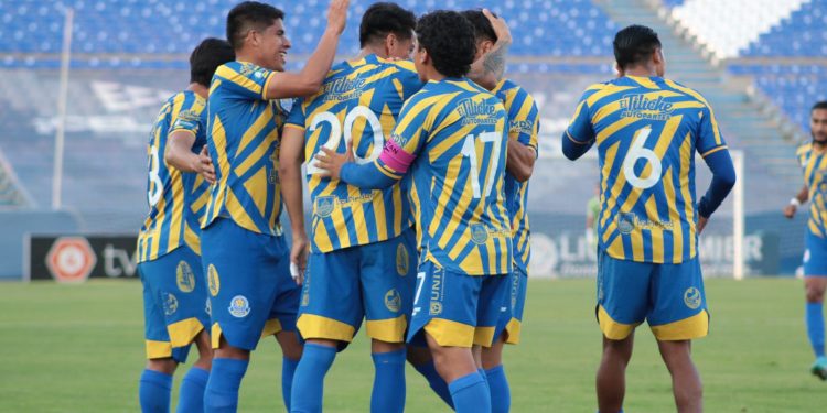 Reboceros de La Piedad golea con autoridad a Lobos ULMX en Celaya