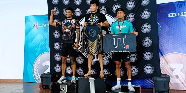 El peleador guanajuatense Hugo Espinosa logra tercer lugar de grappling en Irapuato